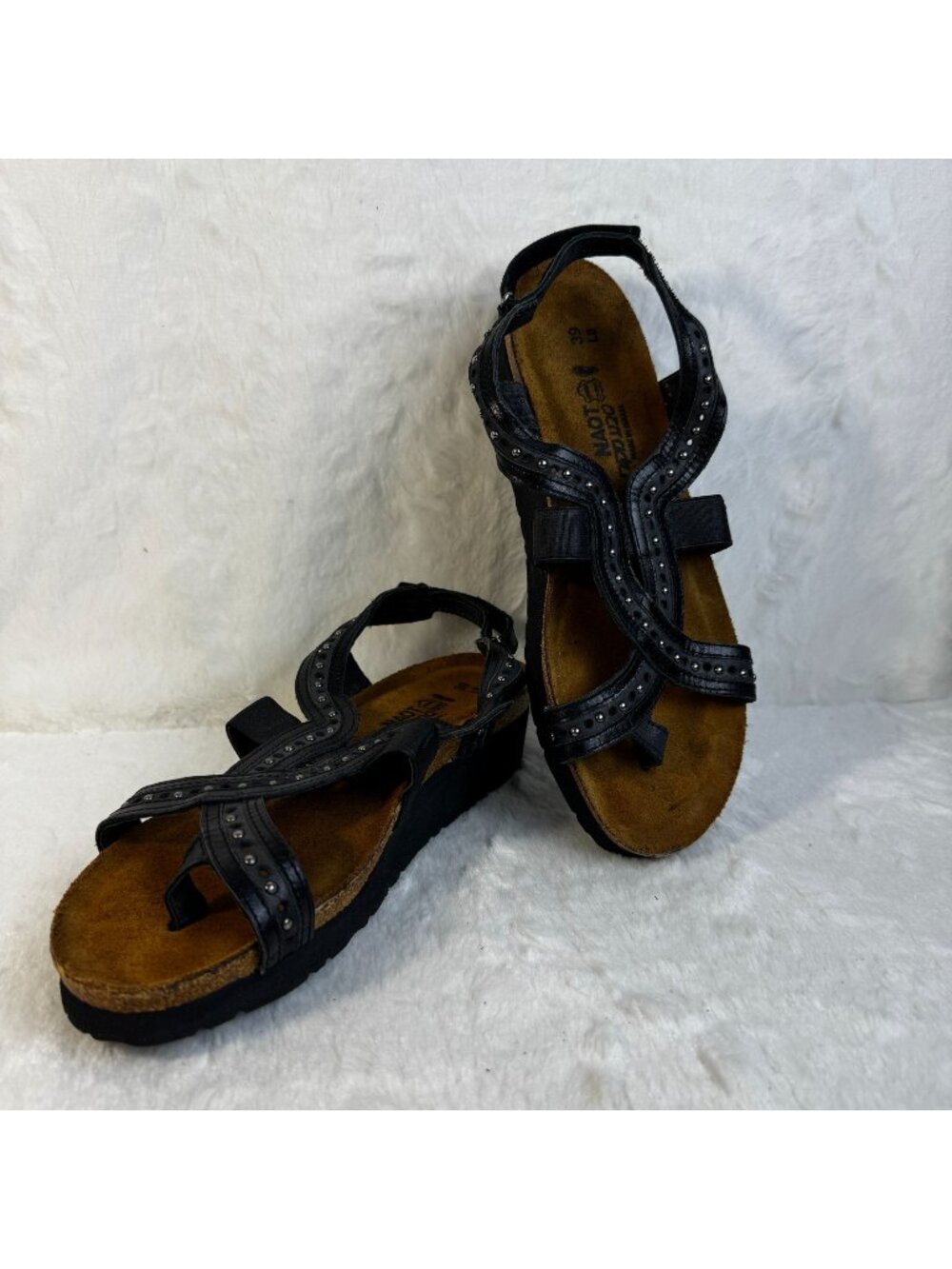 Naot Hillary Womens Size 8 39 Footbed Black Leather Studded Slingback Sandals - Picture 1 of 8